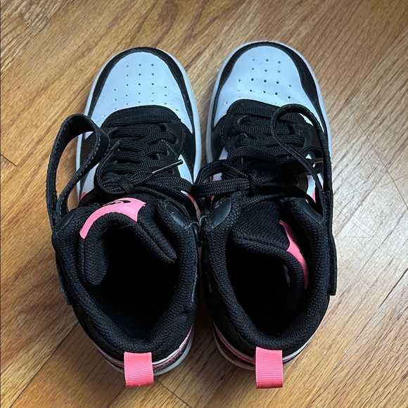 Nike Kids Sneakers - Black, White, and Pink - Picture 4 of 7
